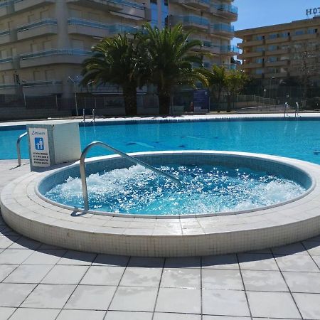 Apartamentos Ch3 Parking Incluido Salou Luaran gambar