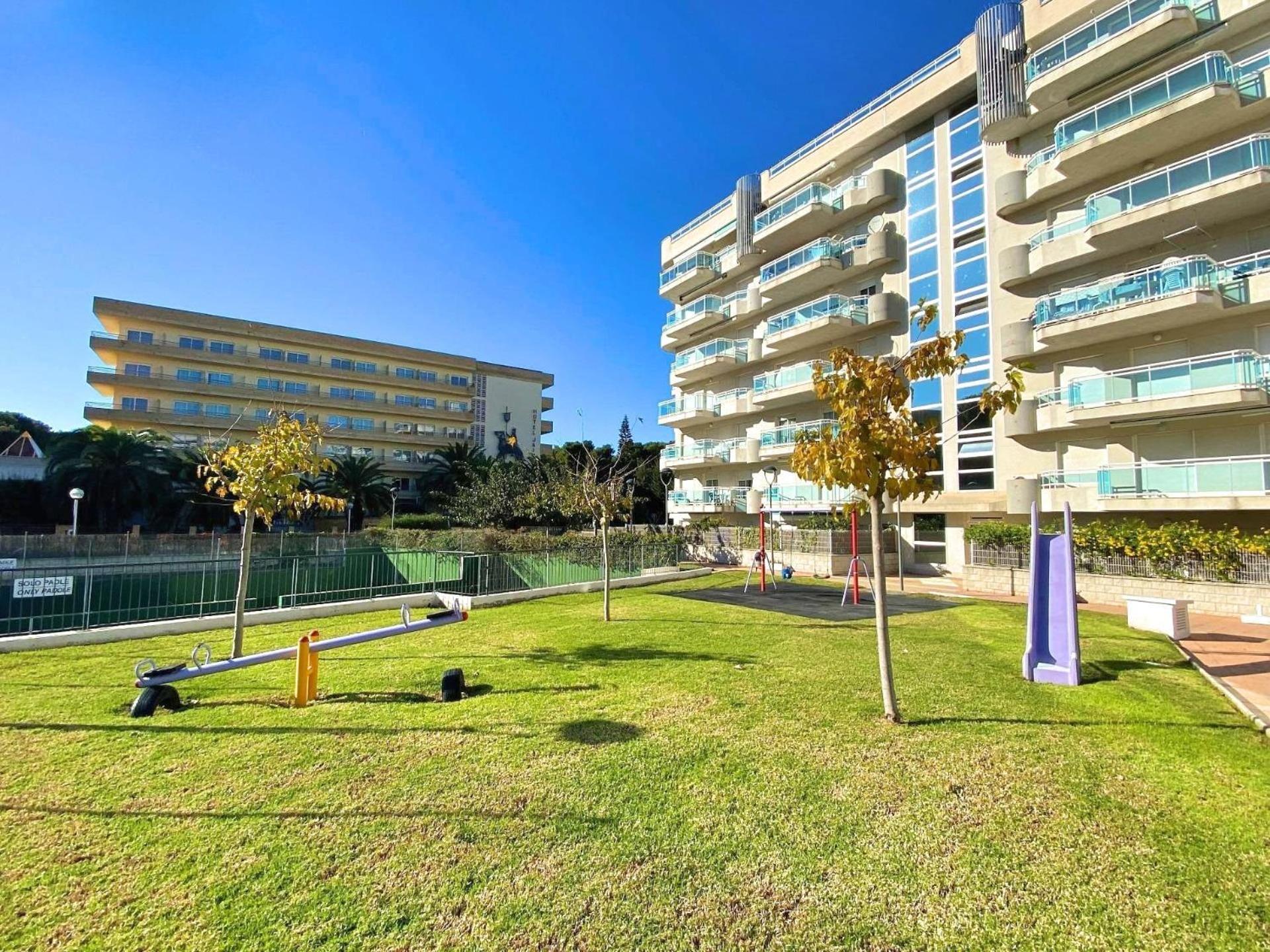 Apartamentos Ch3 Parking Incluido Salou Luaran gambar